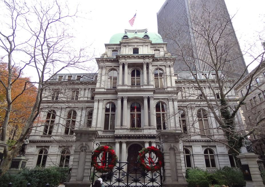 Estatua de Benjamin Franklin y Escuela Latina de Boston