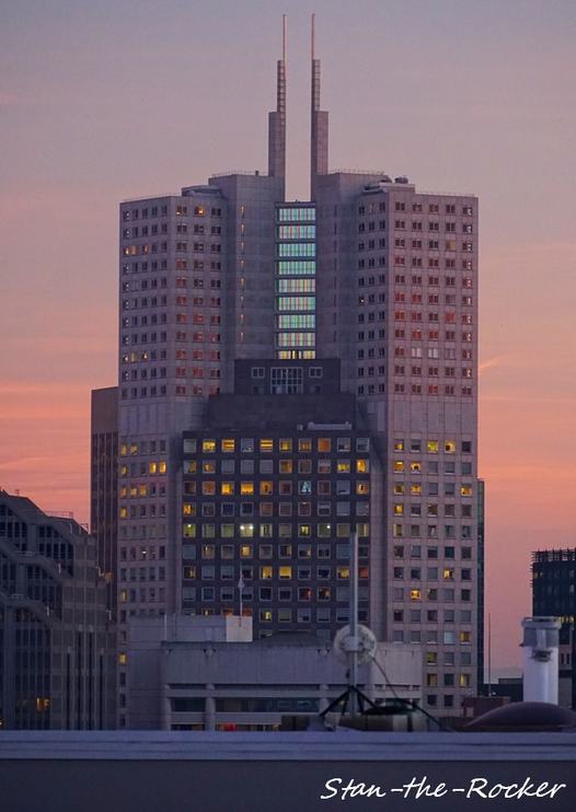 345 California Center