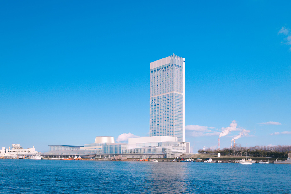 El mar de Japón bañando la ciudad de Niigata