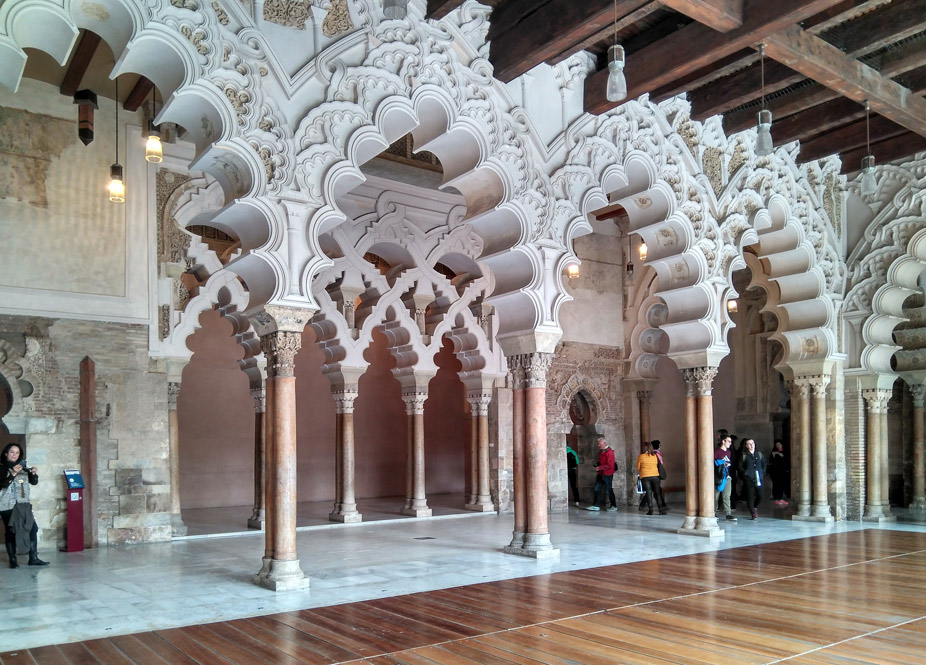 Salón dorado del Palacio de la Aljafería