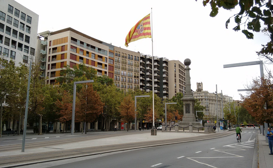 Monumento al Justiciazgo en la Plaza de Aragón