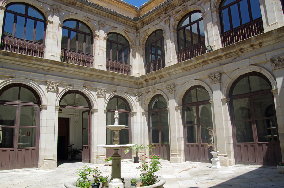 Real Colegio de Doncellas Nobles