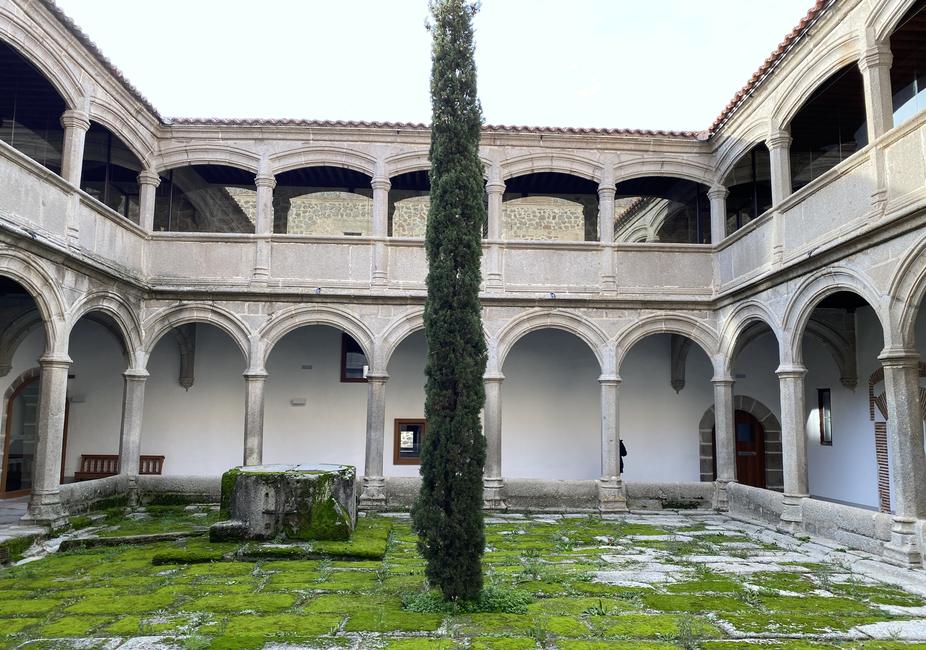 Monasterio de Santo Tomás