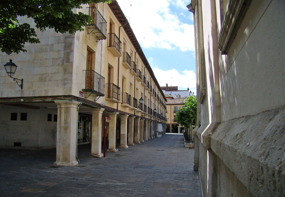 Soportales de la Plaza Mayor de Palencia