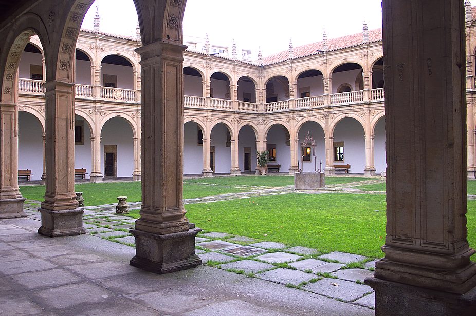 Patio del Colegio del Arzobispo Fonseca en Salamanca