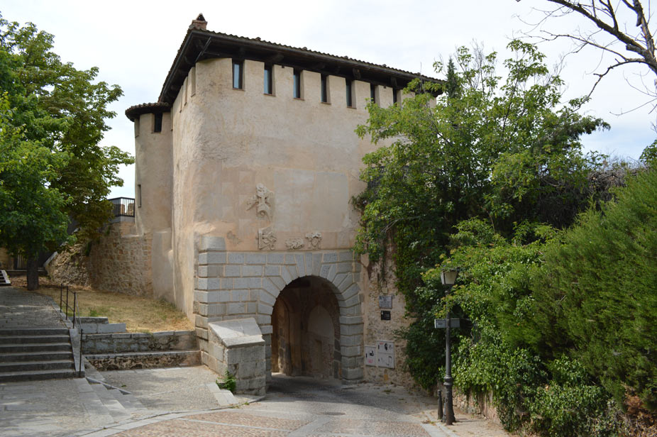 Puerta de Santiago