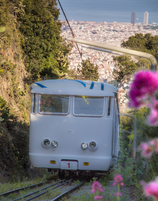 Funicular del Tibidabo en el trayecto
