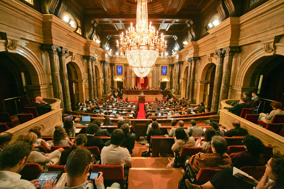 El interior del Parlament de Cataluña