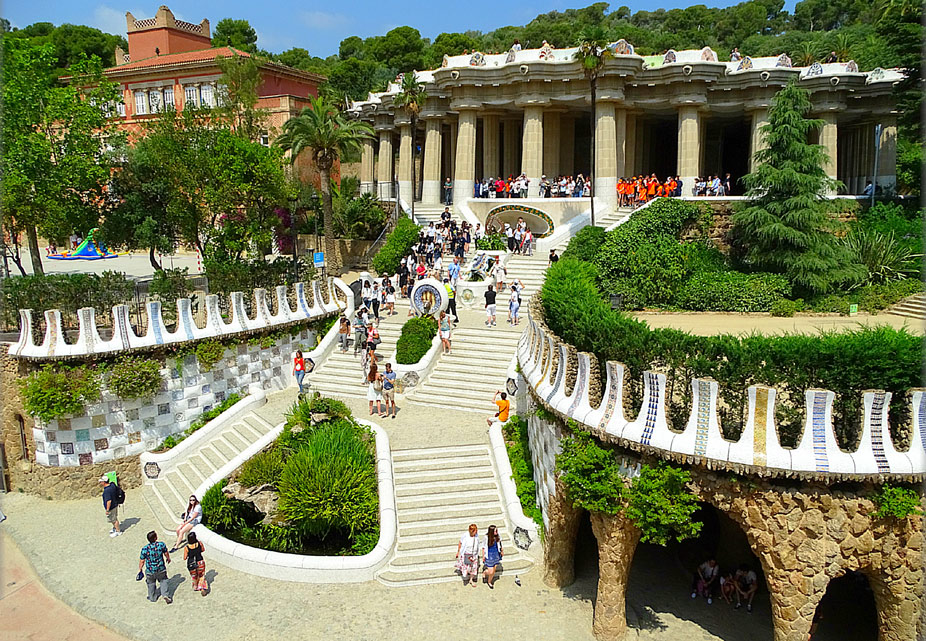 Escalinata del Parque Güel