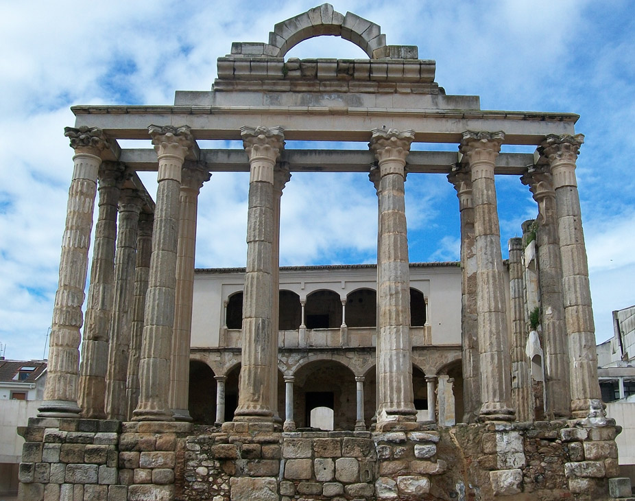 El Templo de Diana de Mérida