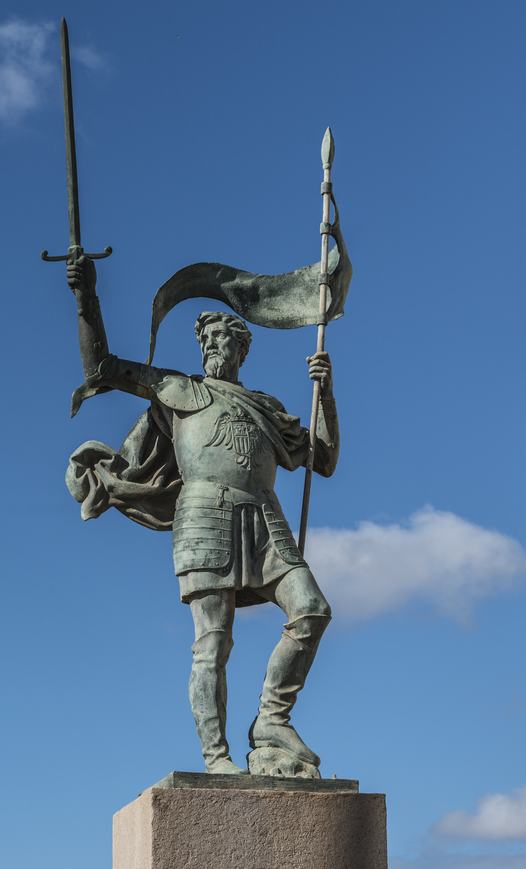 Monumento a Pedro de Estopiñán y Virués