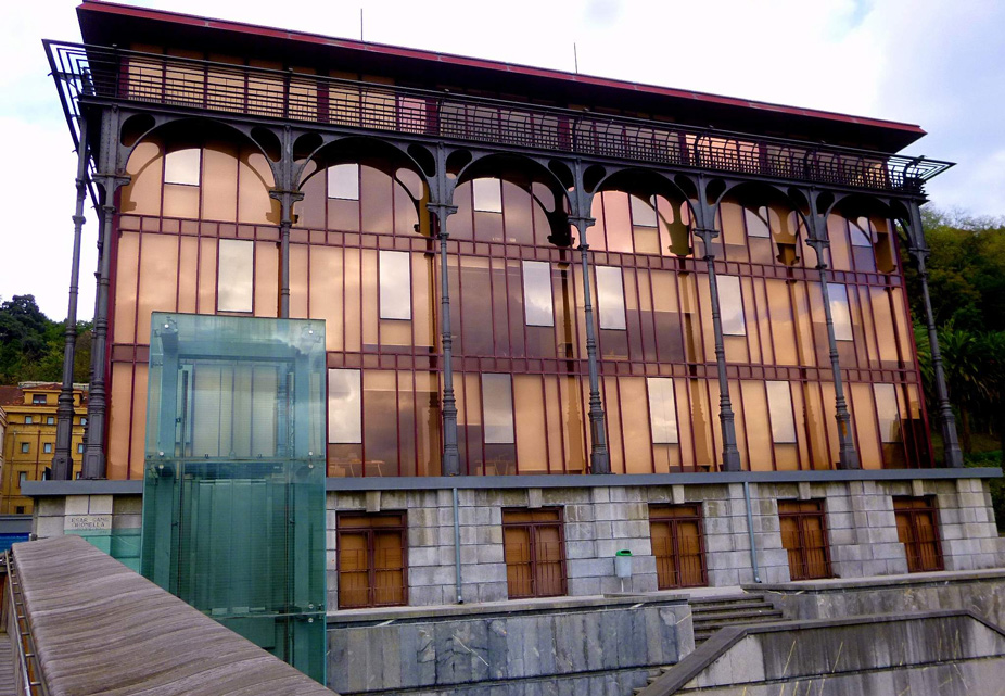 Universidad de Deusto, Edificio del Cristal del Centenario
