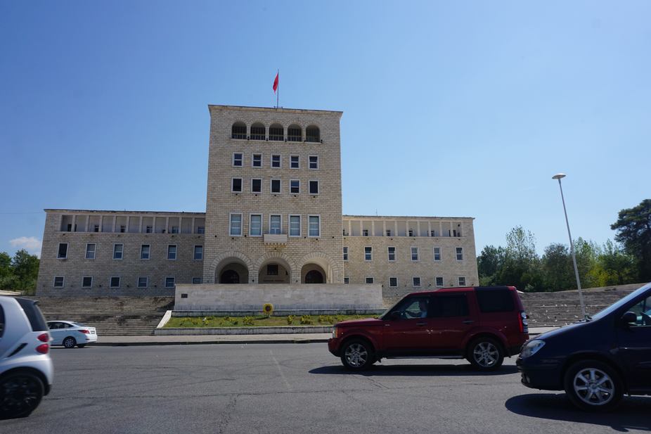 Universidad de Tirana