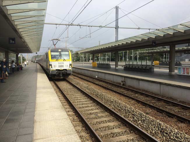 Tren de Brujas a Gante