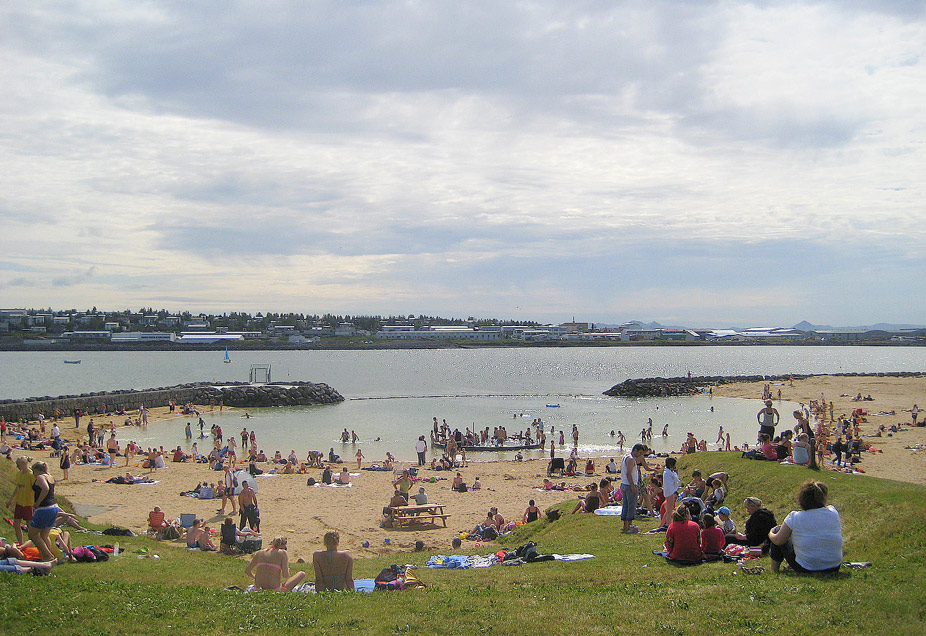 La playa Nauthólsvík