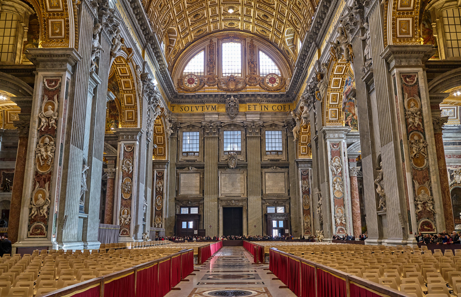 Interior de la Basílica de San Pedro