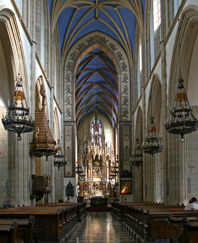 Interior de la Iglesia de los Dominicos en Cracovia