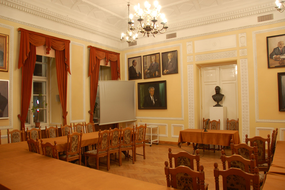 La academia de ciencias en el palacio de Staszic