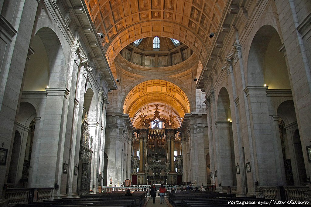 Interior de la Iglesia de San Vicente de Fora