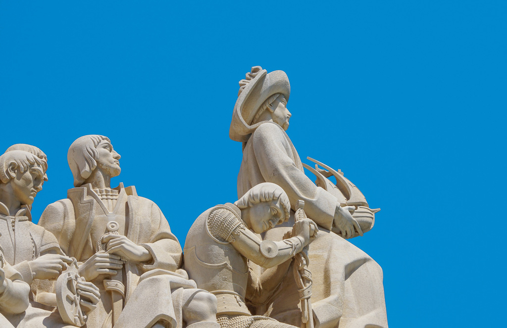 El Monumento a los Descubrimientos de cerca