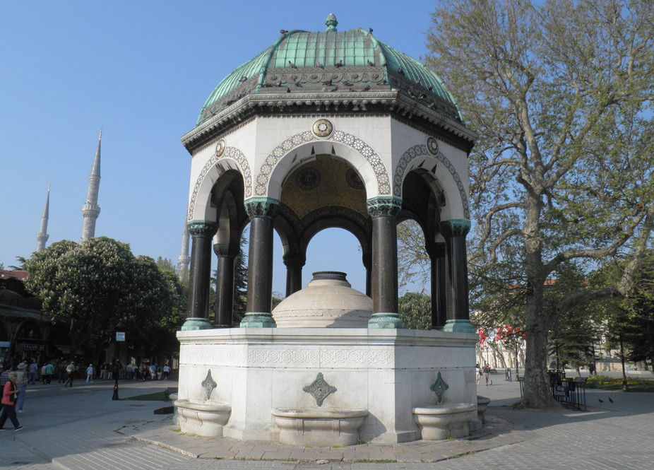 La fuente alemana en el hipódromo