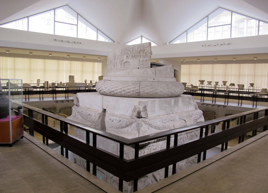 Columna de Trajano en el Museo de Historia Nacional de Rumanía